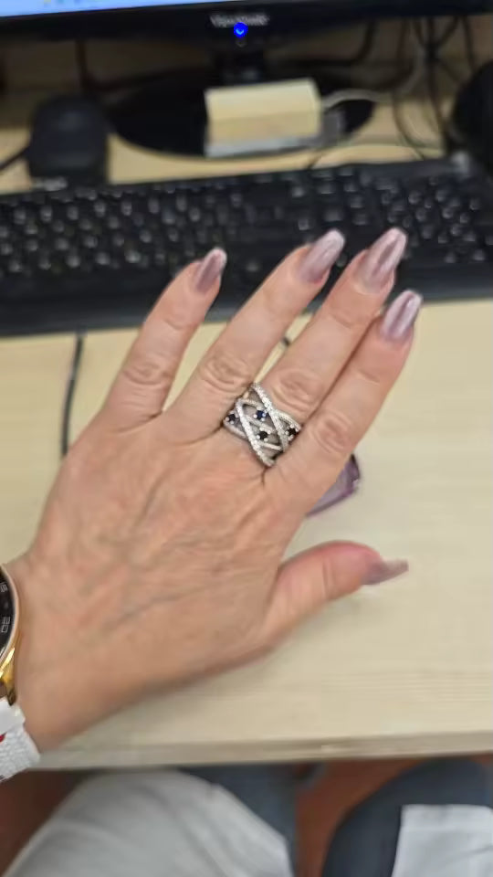 <p>VAIRĀK KĀ 10 000 APMIERINĀTU KLIENTU LATVIJĀ ❤️</p>