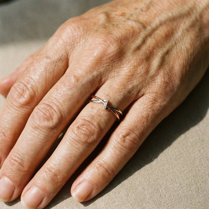 Aplauzēts Gredzens Rozā Zeltā un Sudrabā