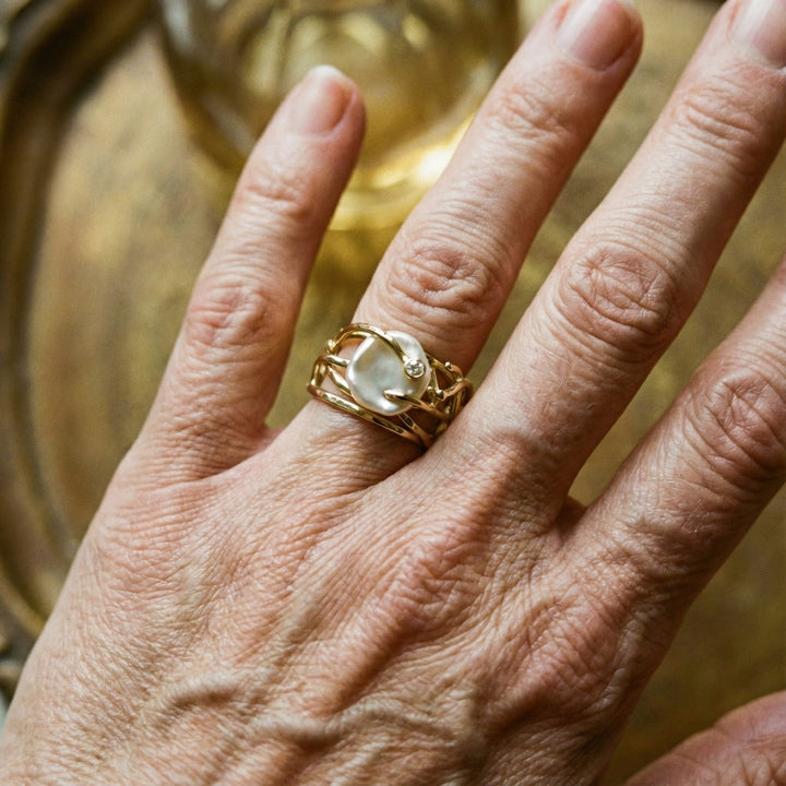 Anel Vintage Fino no Zeltā un Pērļos