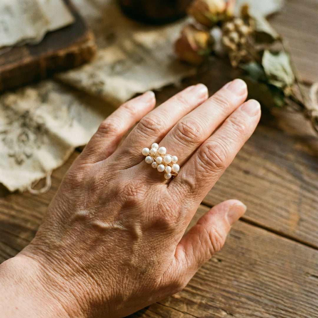 Anel Vintage ar Pērļu Ligzdu