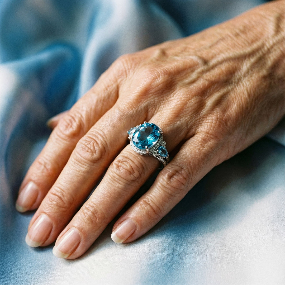 Vintage gredzens sudrabā ar zilo kristālu