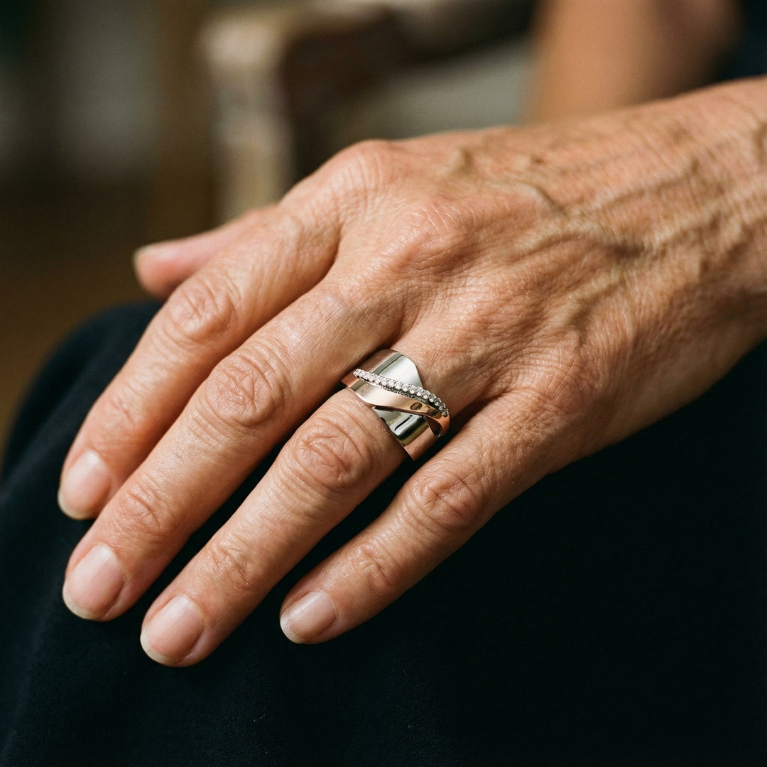 Vintage gredzens no rozā zelta un sudraba ar cirkoniju