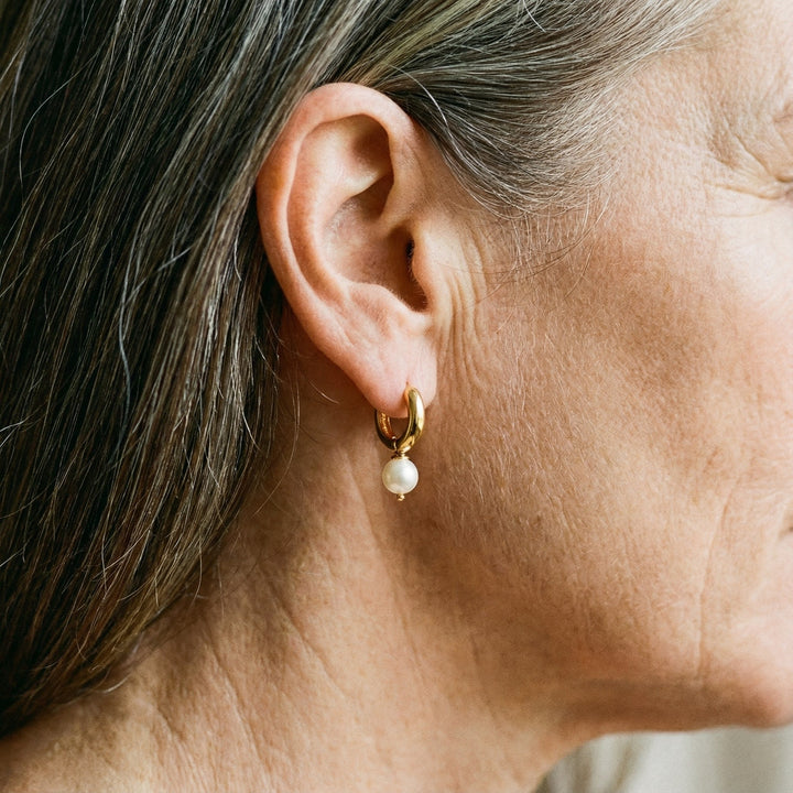 Mazo Pērļu Auskari, Pārklāti ar Zeltu