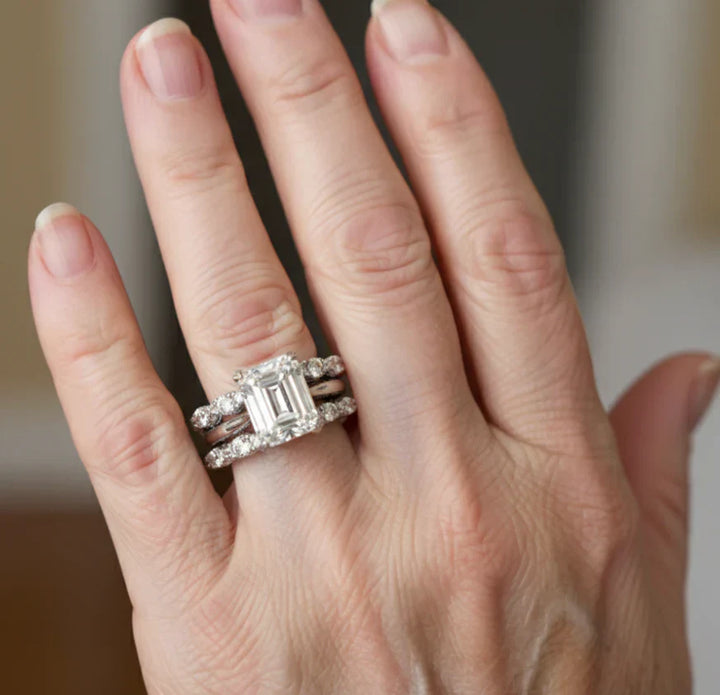 Anel Vintage Sudrabā ar Spīdīgām Slāņiem