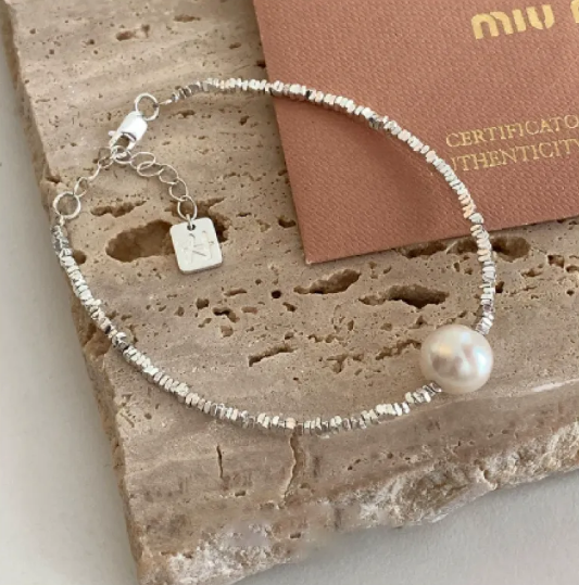 Kvadrāta aproce Mīlestība Sudraba