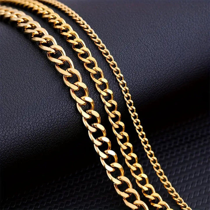 Minimalistiska kaklarota ar kubiešu ķēdi vīriešiem