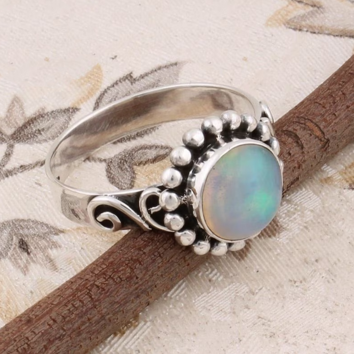 Anel Vintage opālā