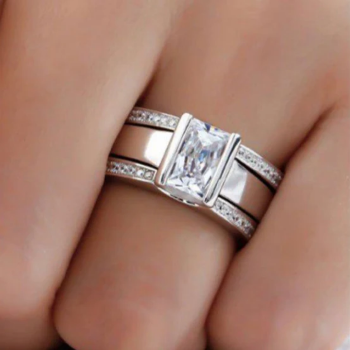 Anel Vintage ar Stikla Iekšām